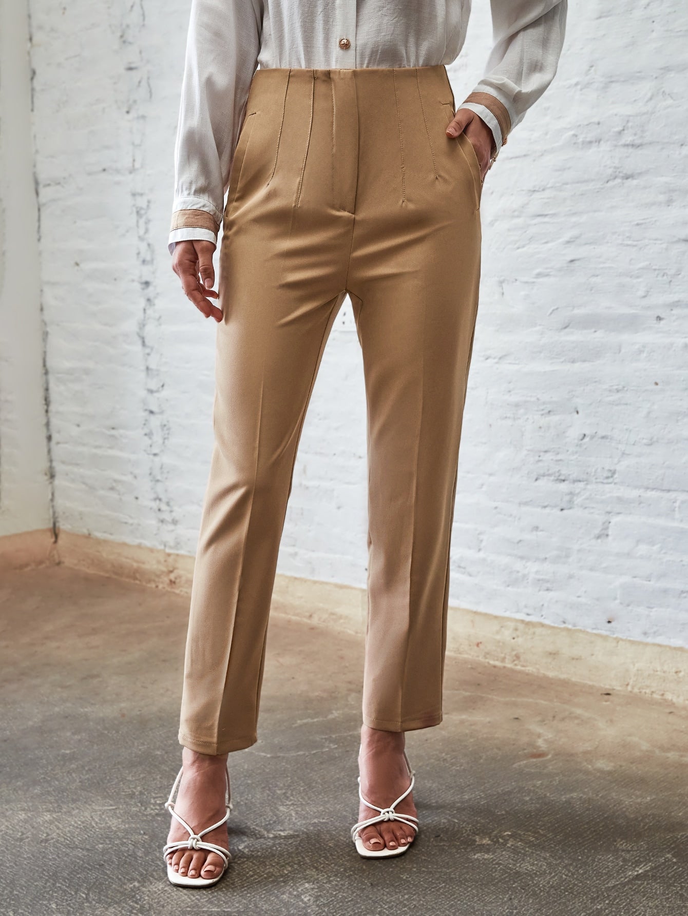 BIZwear Slant Pockets Zipper Fly Carrot Pants Workwear