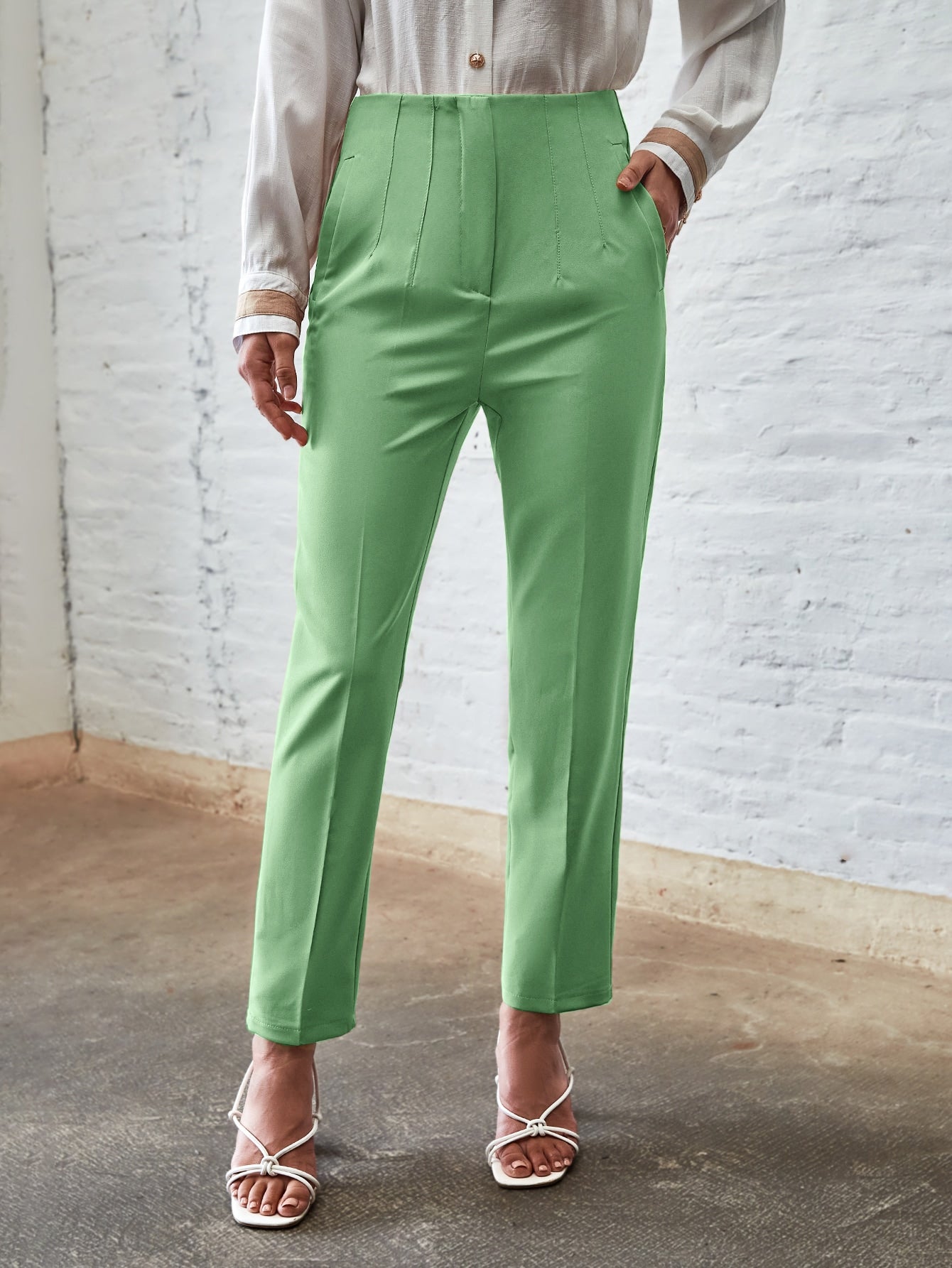BIZwear Slant Pockets Zipper Fly Carrot Pants Workwear