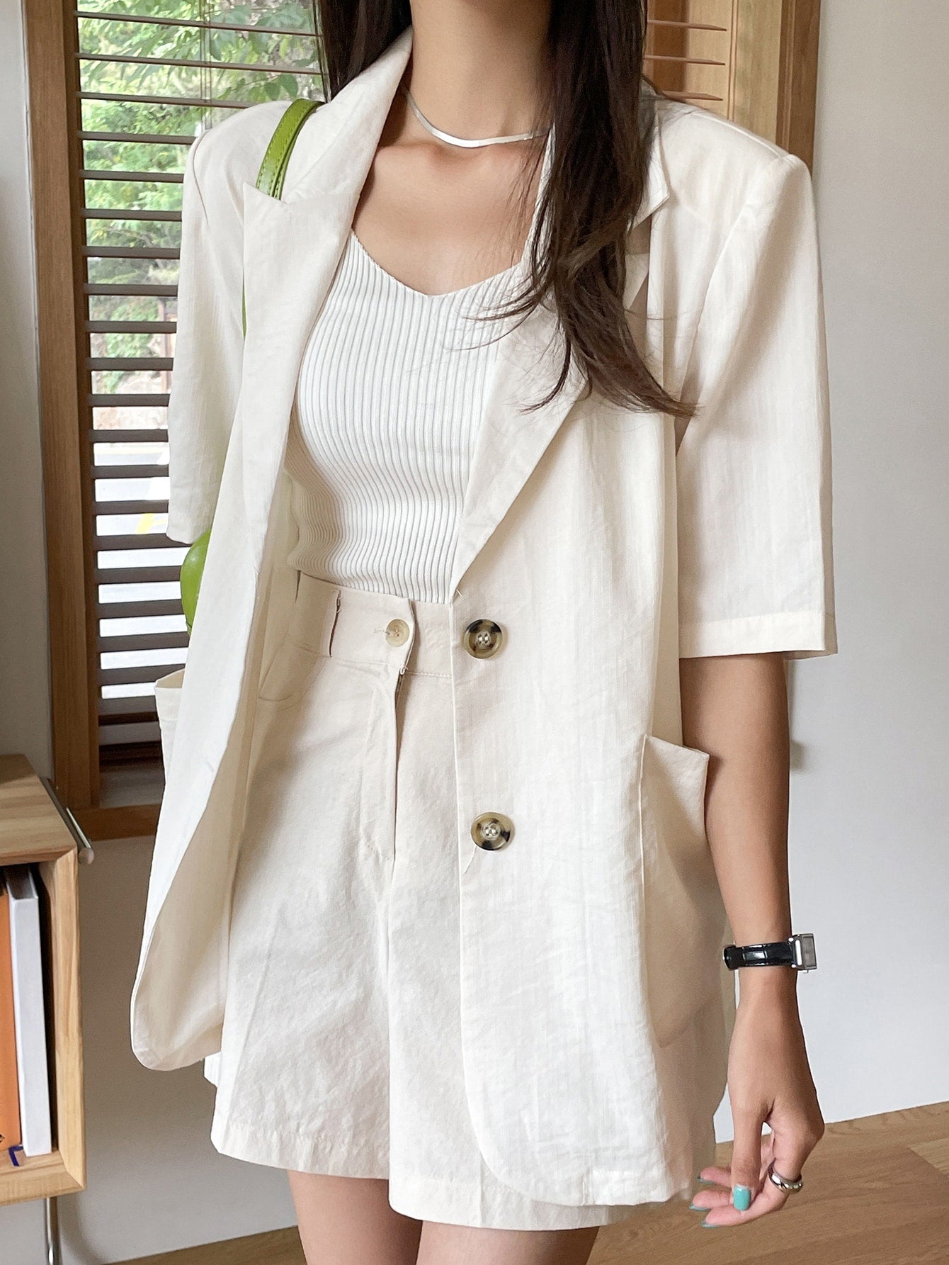 Dual Pocket Single Breasted Blazer