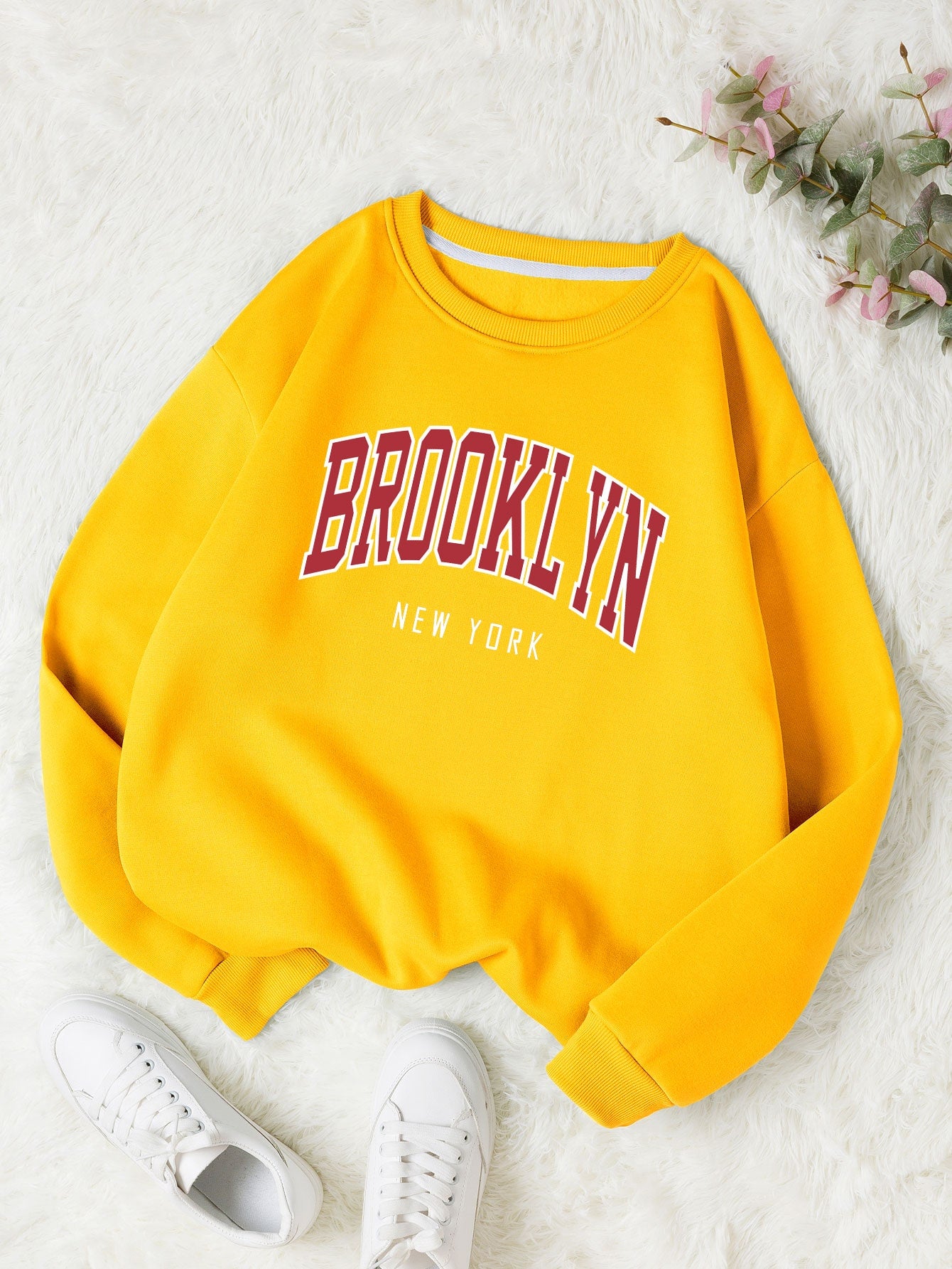 Qutie Letter Graphic Thermal Lined Sweatshirt
