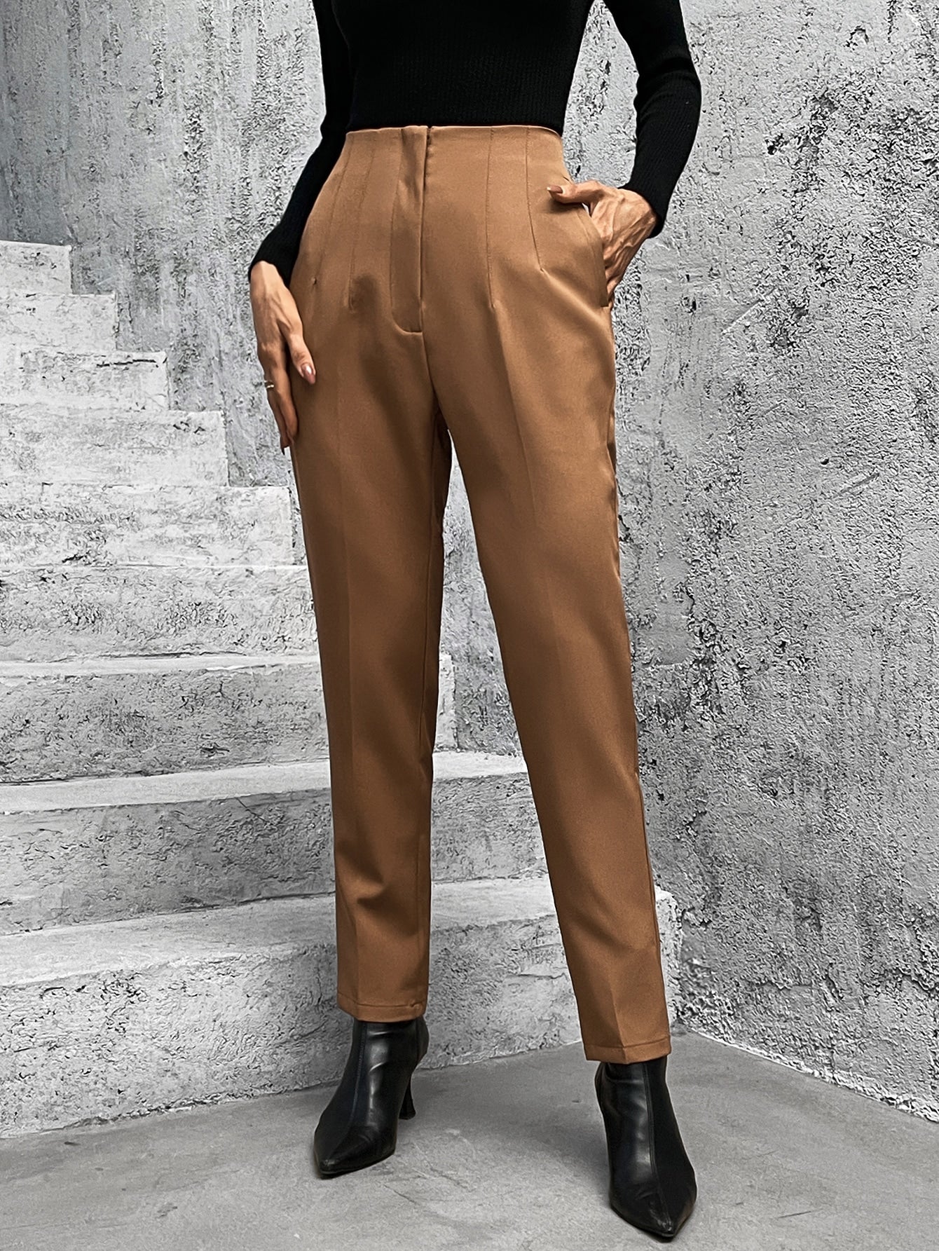BIZwear Slant Pockets Zipper Fly Carrot Pants Workwear
