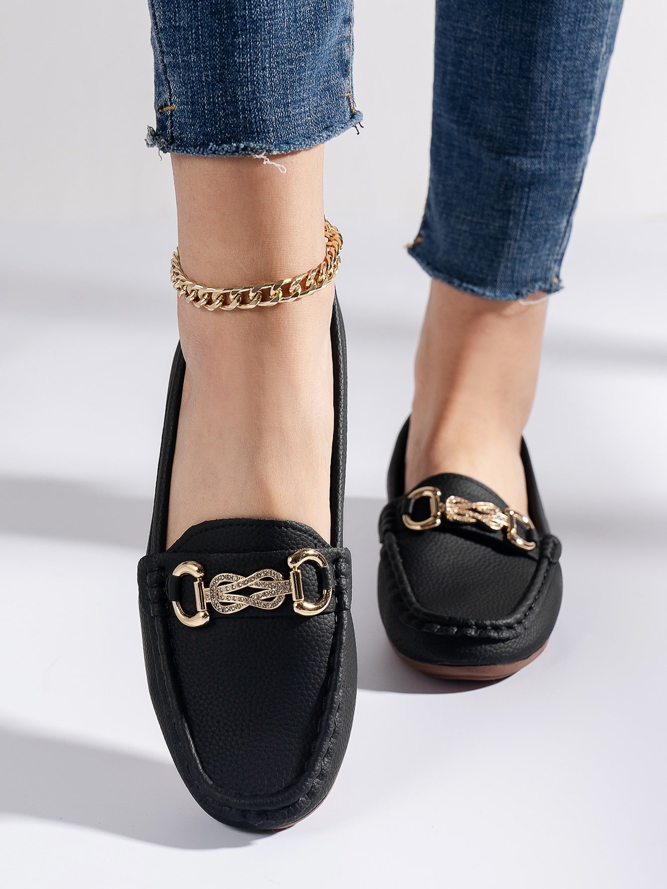 Rhinestone & Chain Decor Litchi Embossed Loafers, Black Fashionable Rhinestone & Metallic Chain Decor Solid Color Loafers