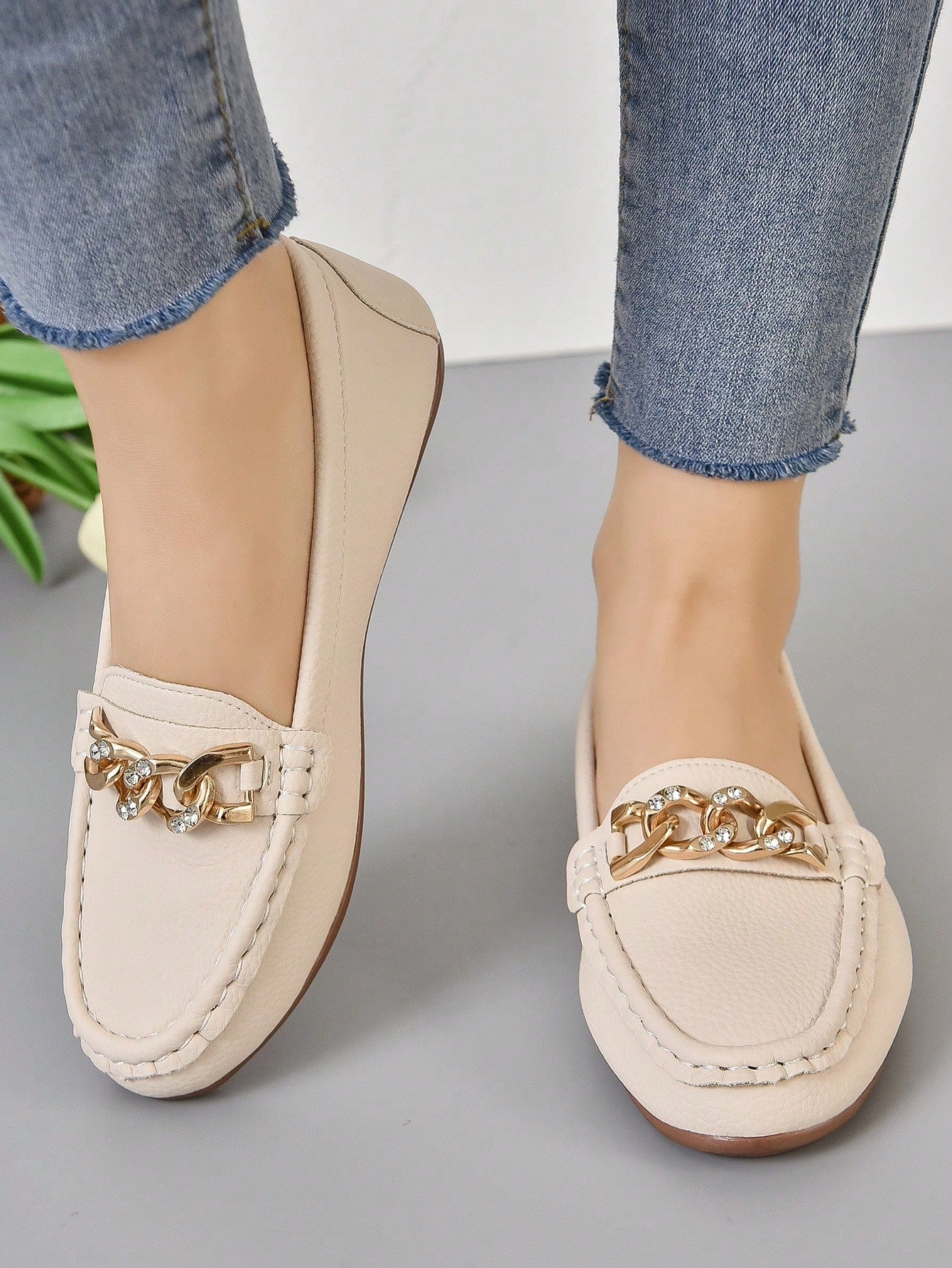Rhinestone & Chain Decor Litchi Embossed Loafers, Black Fashionable Rhinestone & Metallic Chain Decor Solid Color Loafers