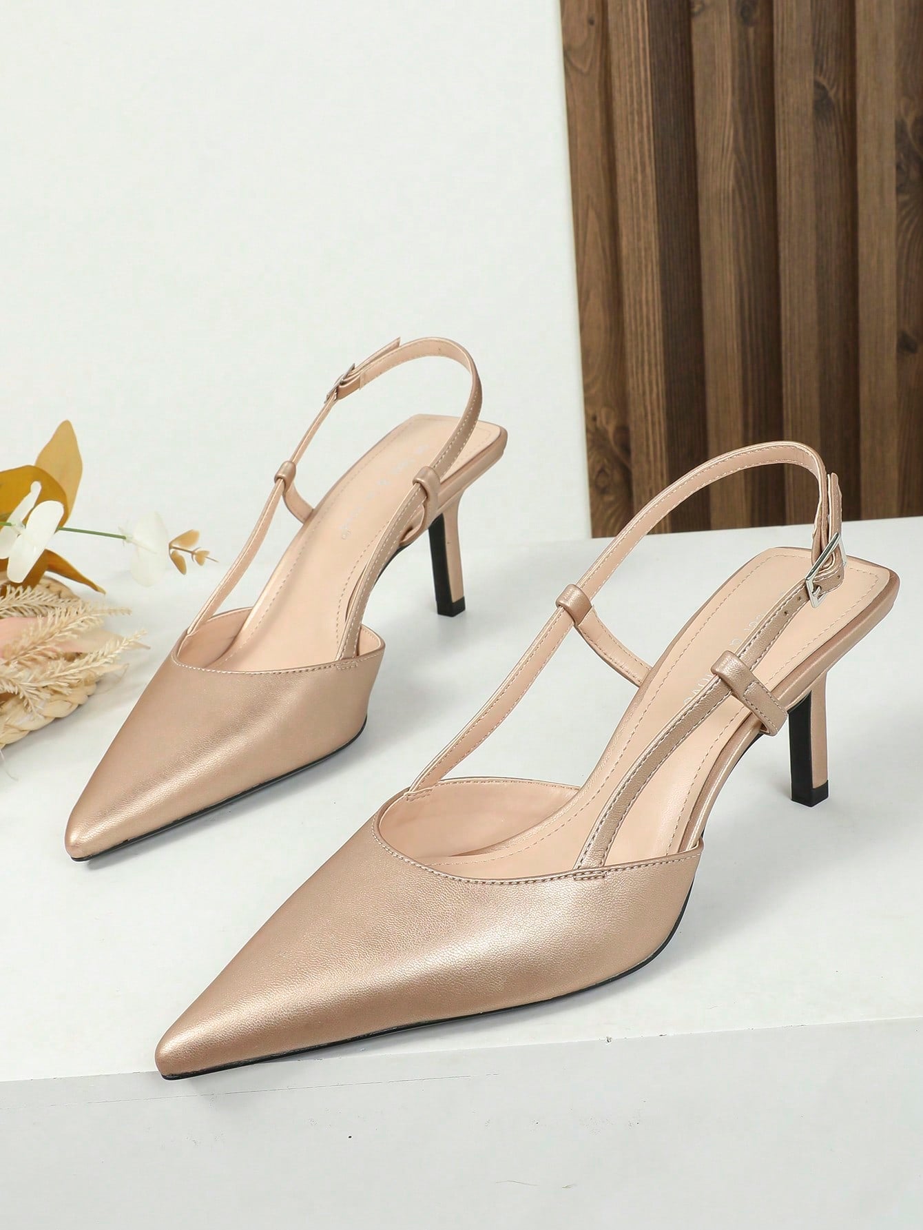 Pointed Toe High-Heeled Patent Leather Sandals With Ankle Strap Decoration For Women