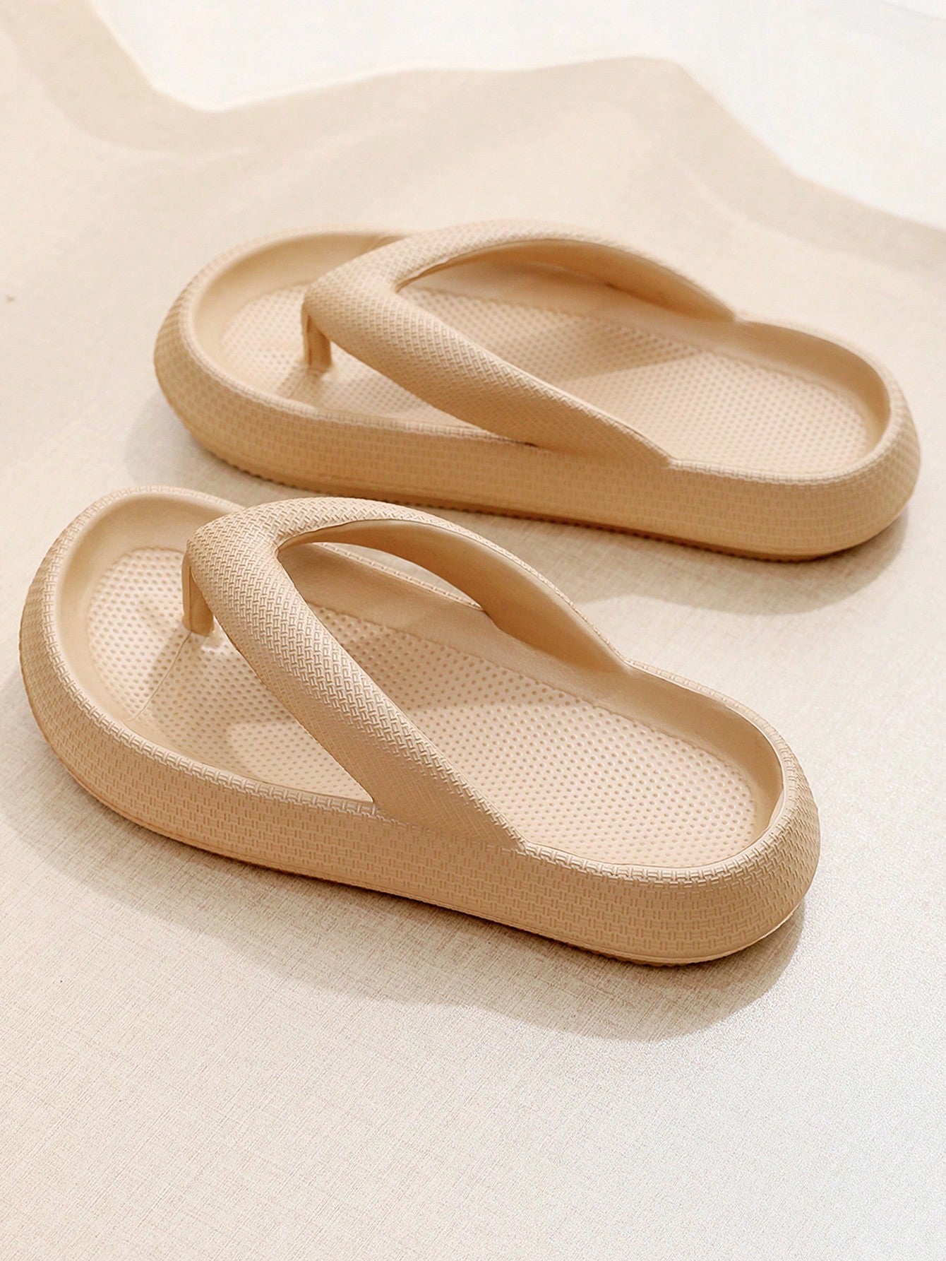 Summer Ladies" Thick Soft Bottom EVA Molded One-Piece Solid Color Roman Sandals, Slip-Resistant Beach Resort Comfortable Casual Slippers