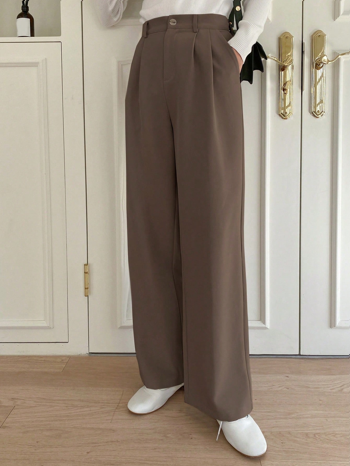 Casual Solid Color Pleated Straight Suit Trousers
