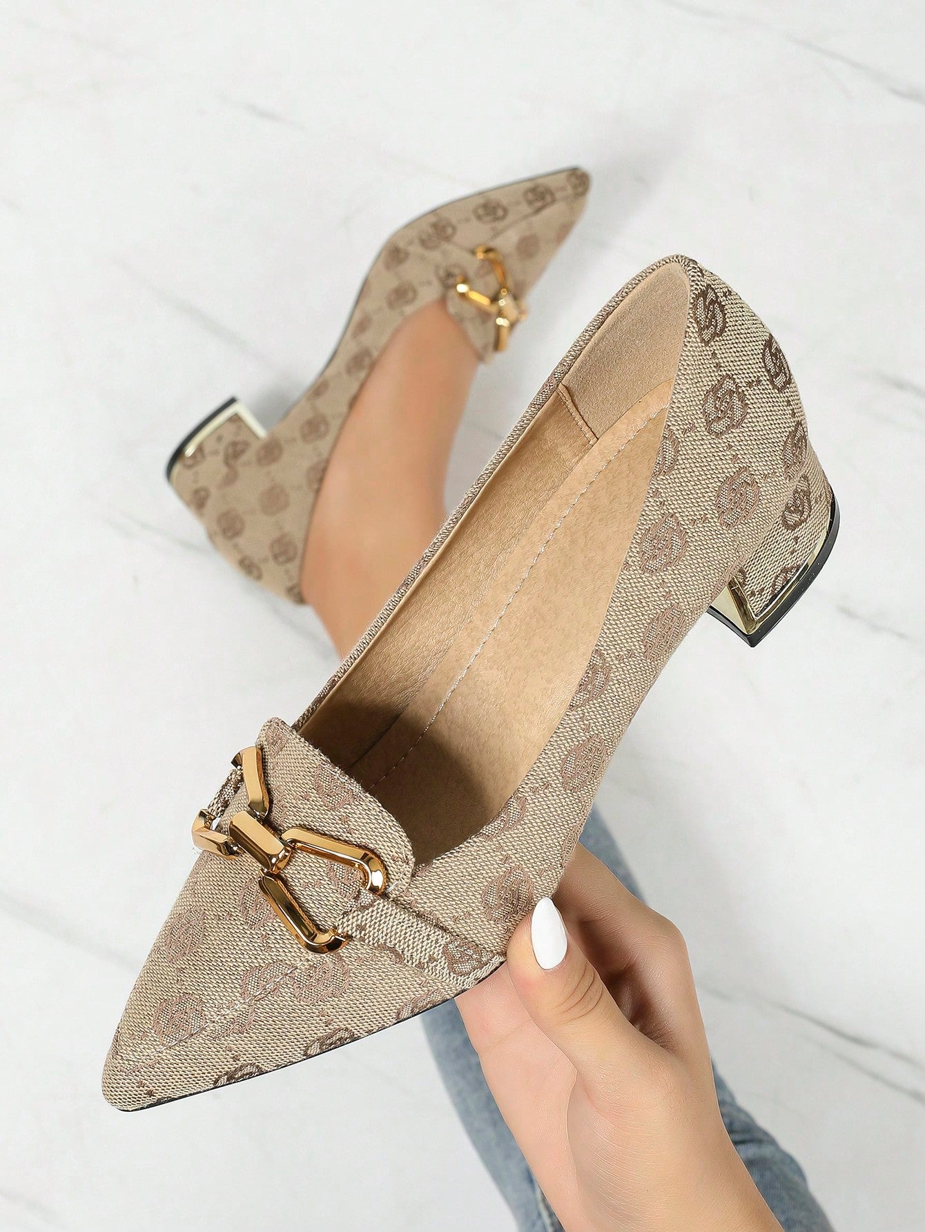 Floral Pattern Chain Decor Point Toe Faux Suede Flat Loafers, Women's Single Oxford Shoe With Printed Flowers, Multicolor, Metal Chain, High Heels