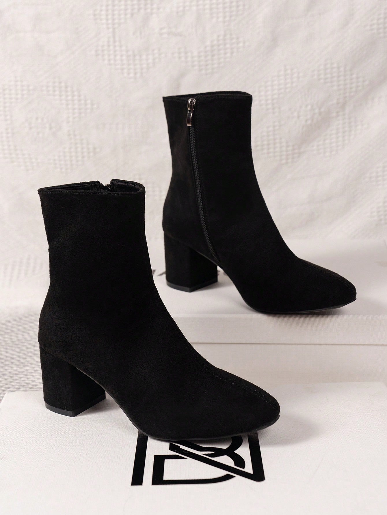Halloween, Black Friday, Party, Vacation, Wedding, Anniversary, Autumn/winter, Brown, Black, Stylish And Versatile Square Toe, Showing Height And Slim, Non-slip Rubber Sole, Classic Elegant Women's Short Boots, Rubber Women's Fashion Boots, Women's Chelse