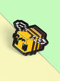 1 Innovative Nostalgic Cartoon Cute Animal Series Little Bee Dripping Oil Brooch. Can Be Used As Holiday Gifts