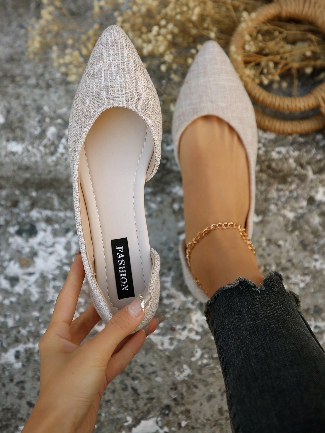 Fashionable Colored Women's Spring & Autumn Pointed Toe Slip-On Flat Shoes, Breathable & Comfortable Hollow-Out Shoes For Work, Parties, Shopping, Students, And Elegant Style
