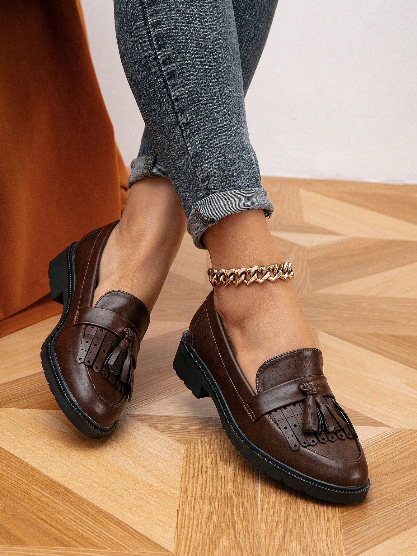 Two Tone Fringe Trim Tassel Decor Flat Loafers, Women's Fashionable Black & White Tassel Loafers With Contrast Colored Tassel Decor And Flat Sole