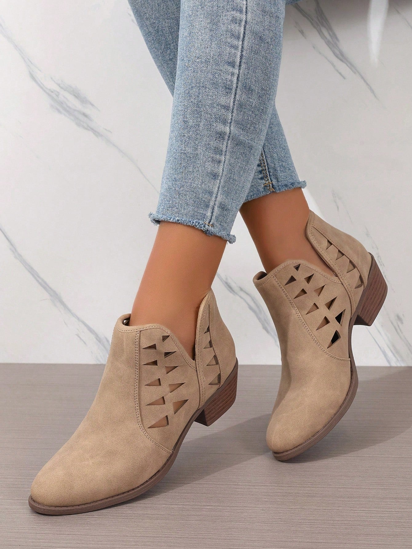 Red Hollow Chunky Heel Round Toe Elegant & Versatile Ankle Boots And Short Boots For Women, Suitable For Commuting And Daily Wear