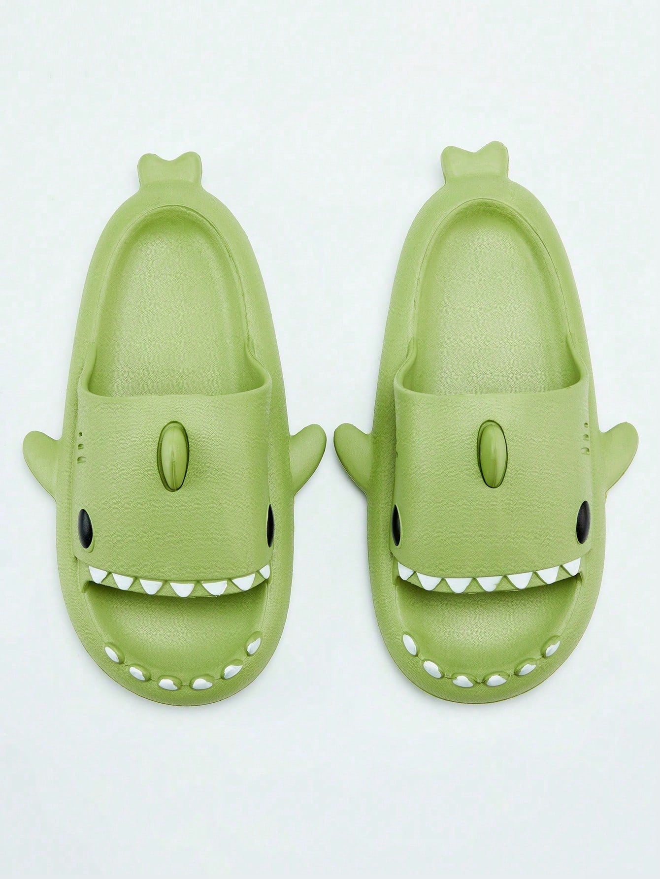 Cartoon Shark Design Slides, Deep Grey Preppy Cartoon Style Flip-flops