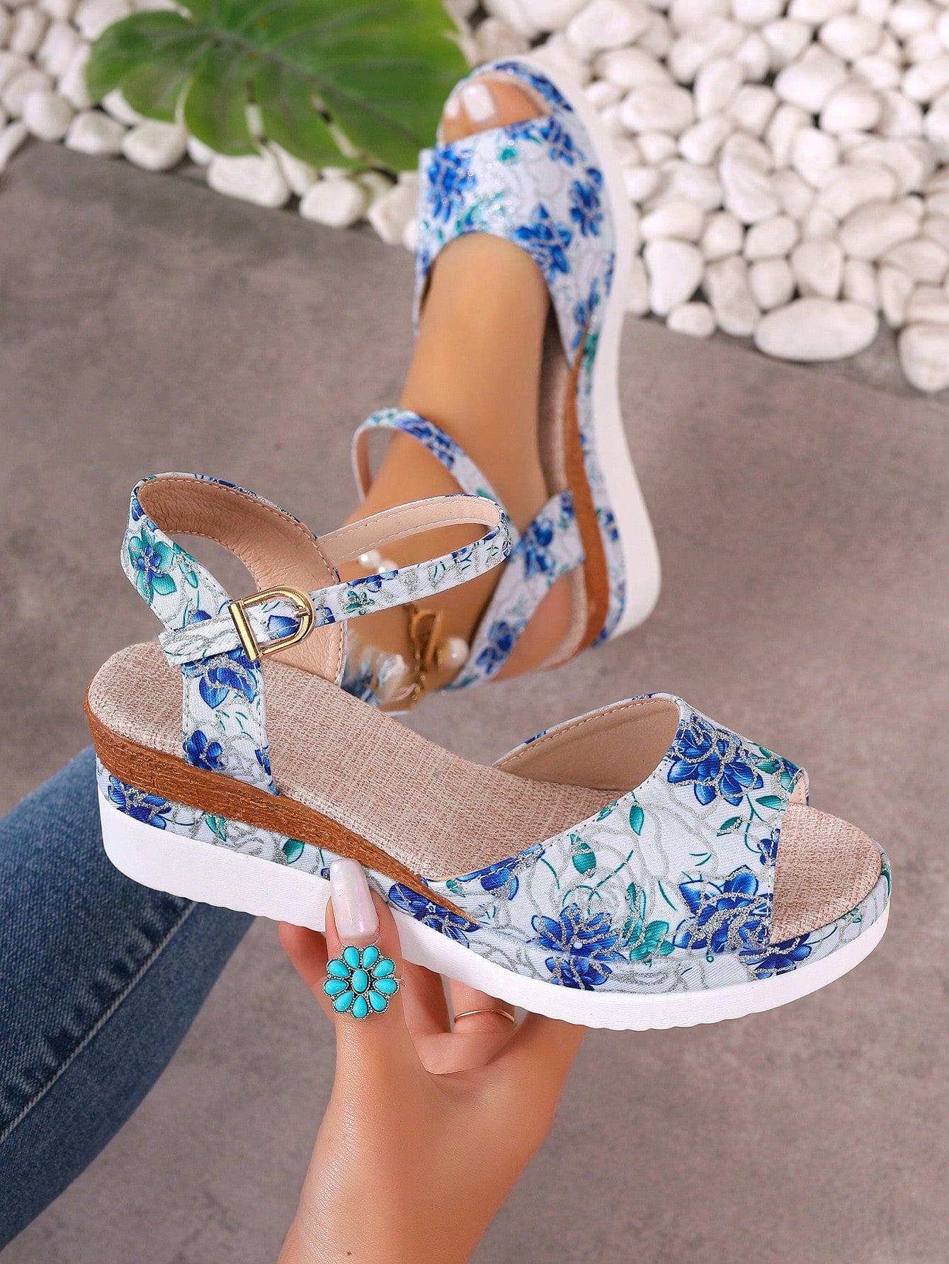 Women's Plus Size Striped Buckle Decorated Beach Outdoor Bohemian Style Color Block Lightweight Jute Rope Elegant Wedge Platform Sandals