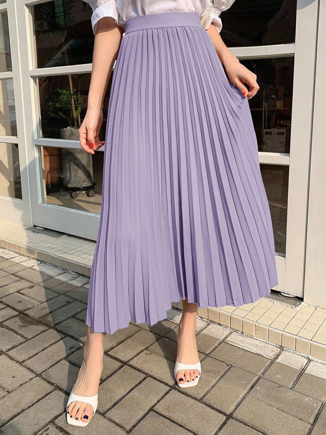 Solid Color High Waisted Pleated Skirt