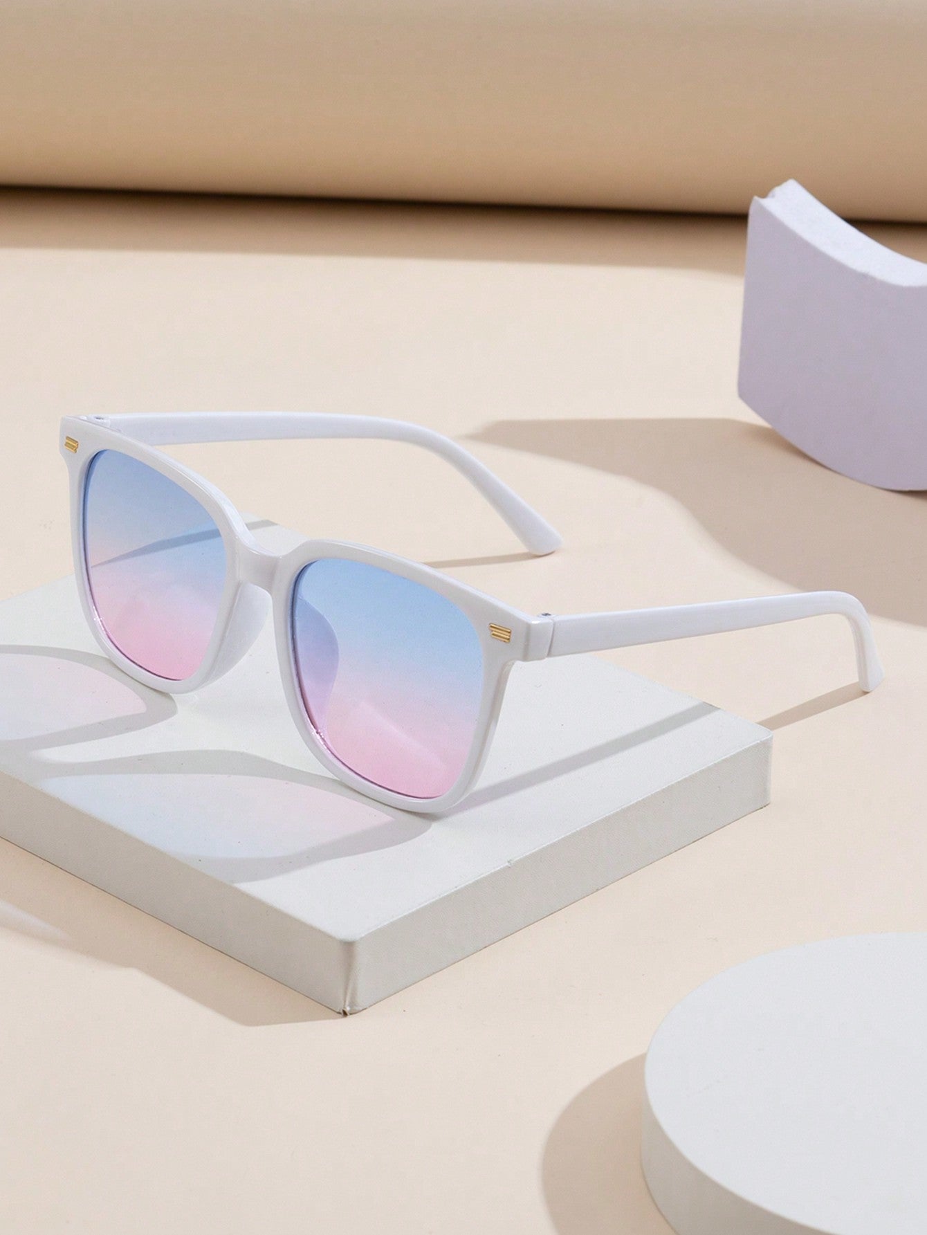 4 Pairs Of Children's PC Geometric Stud Decor Fashionable Sunglasses For Outdoor Activities, Multiple Colors Available