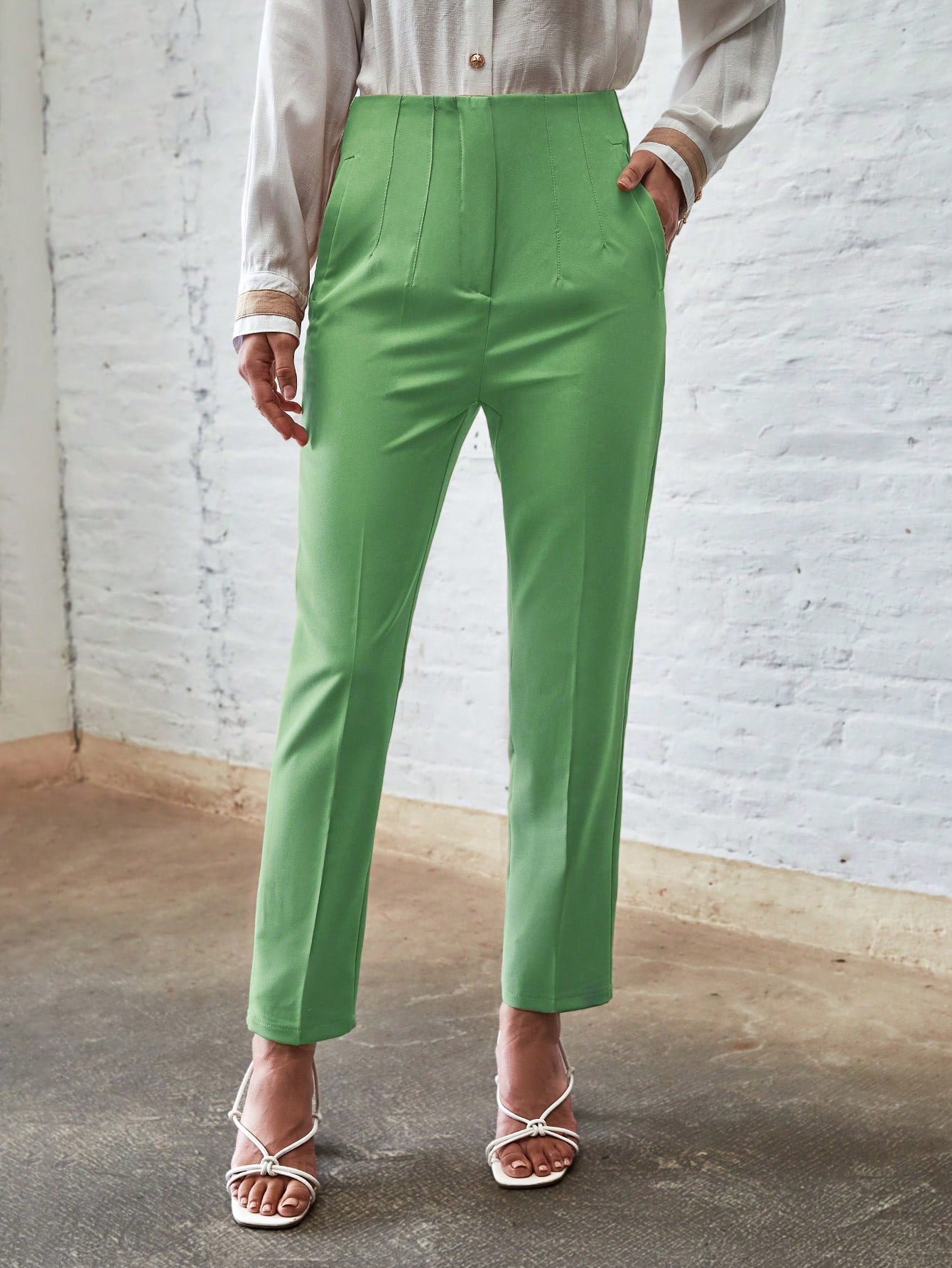 BIZwear Slant Pockets Zipper Fly Carrot Pants Workwear