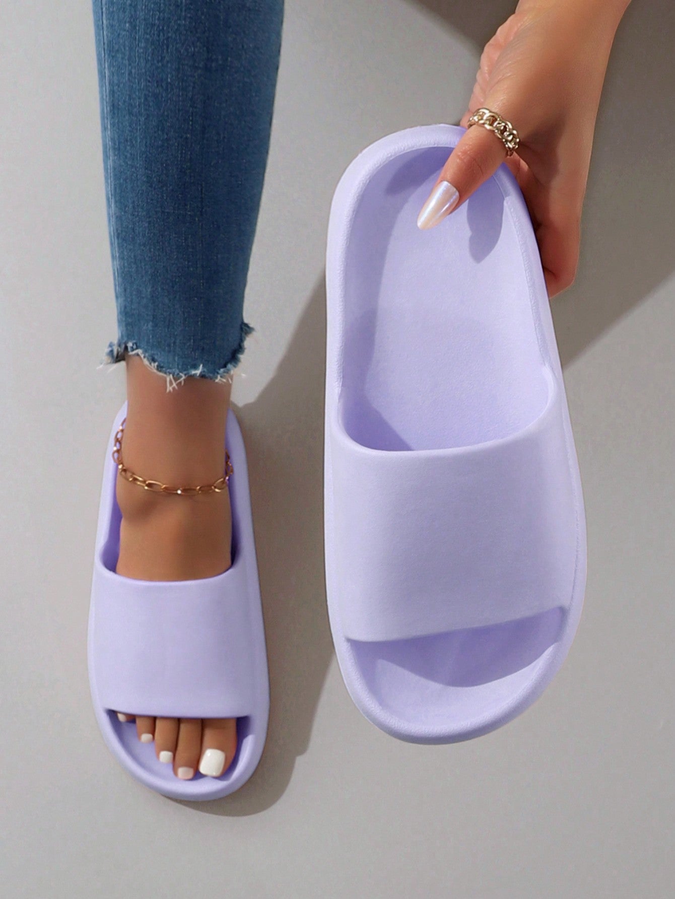 Stylish Colorful Minimalist Thick Sole Non-Slip Unisex Indoor Outdoor Beach Bathroom Slippers