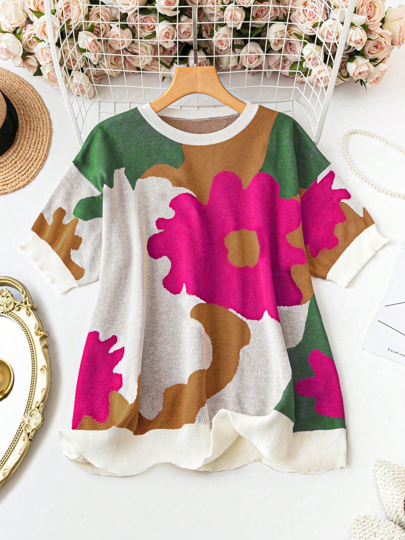 Plus Size Women's Colorful Printed Short Sleeve Knit Top For Daily Wear
