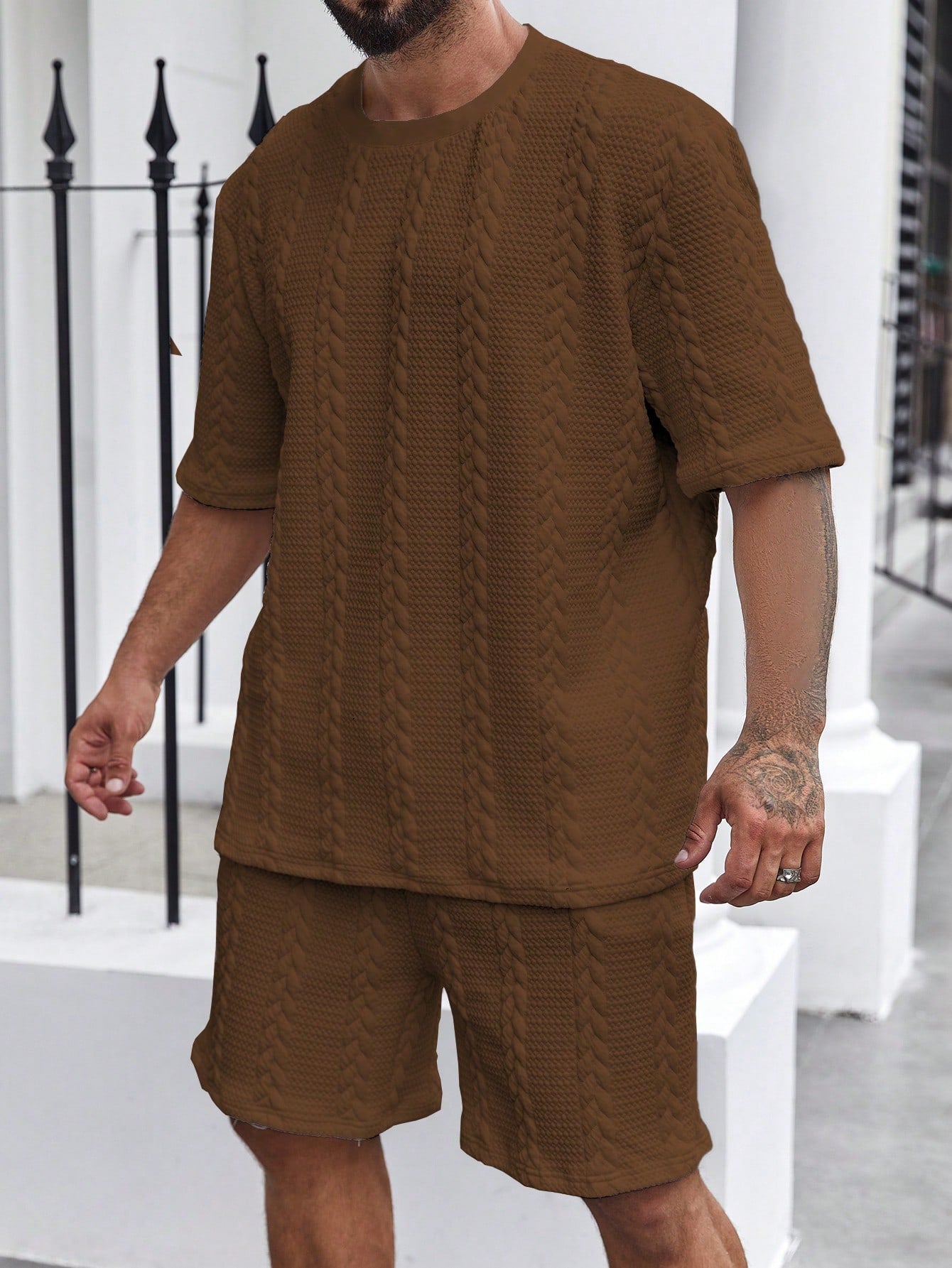 Men Plus Size Fashionable Solid Color Short-Sleeve Top And Shorts Two Piece Set With Twisted Knit Pattern
