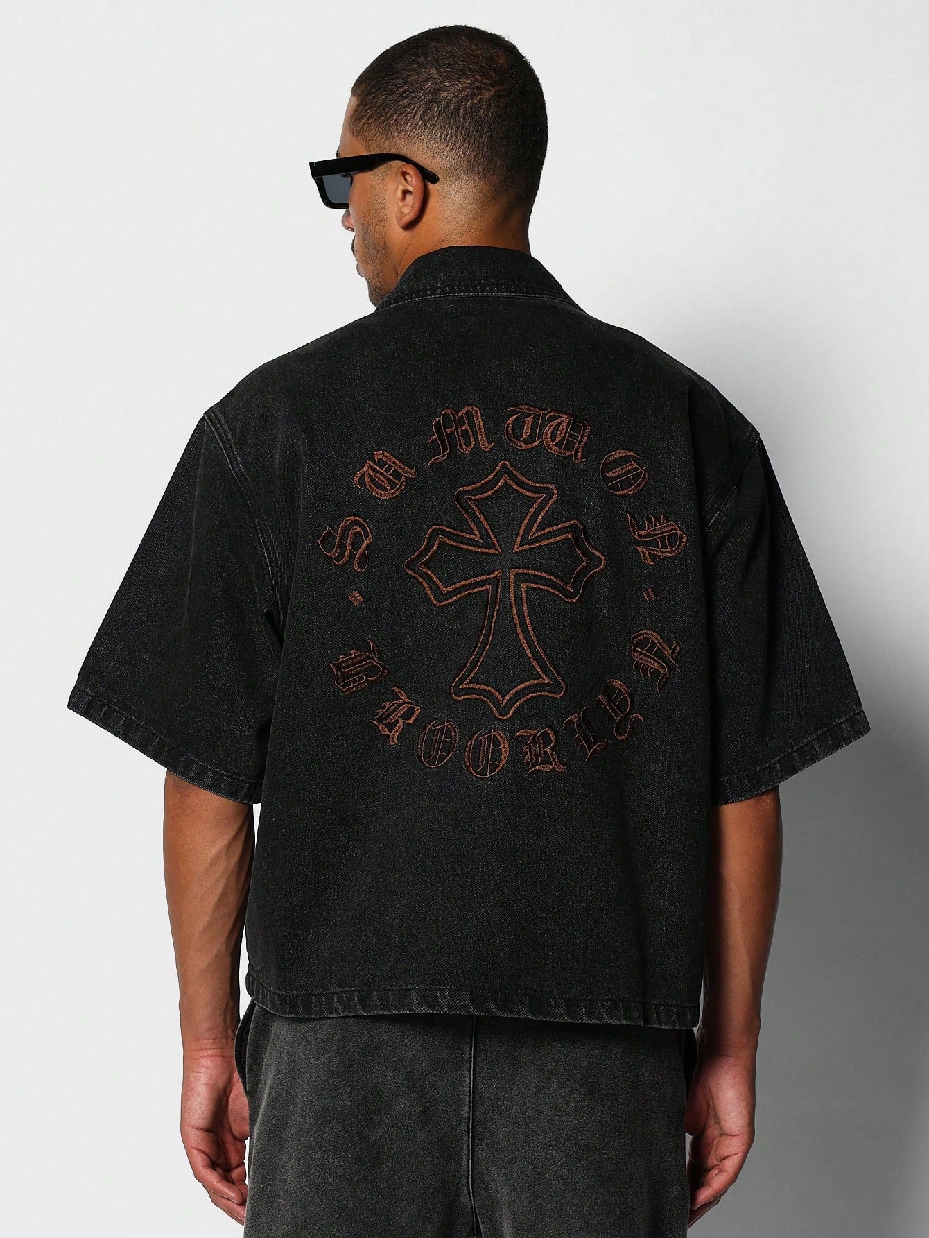 Denim Shirt With Back Embroidery College Ready