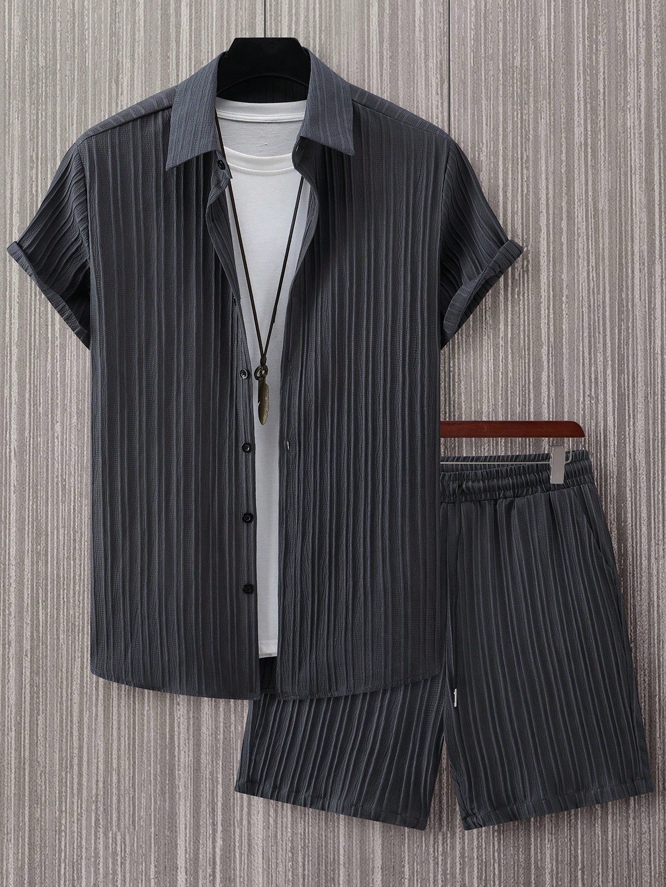 Men's Plus Size Summer Solid Color Short Sleeve Shirt And Drawstring Waist Shorts Casual Two Piece Set
