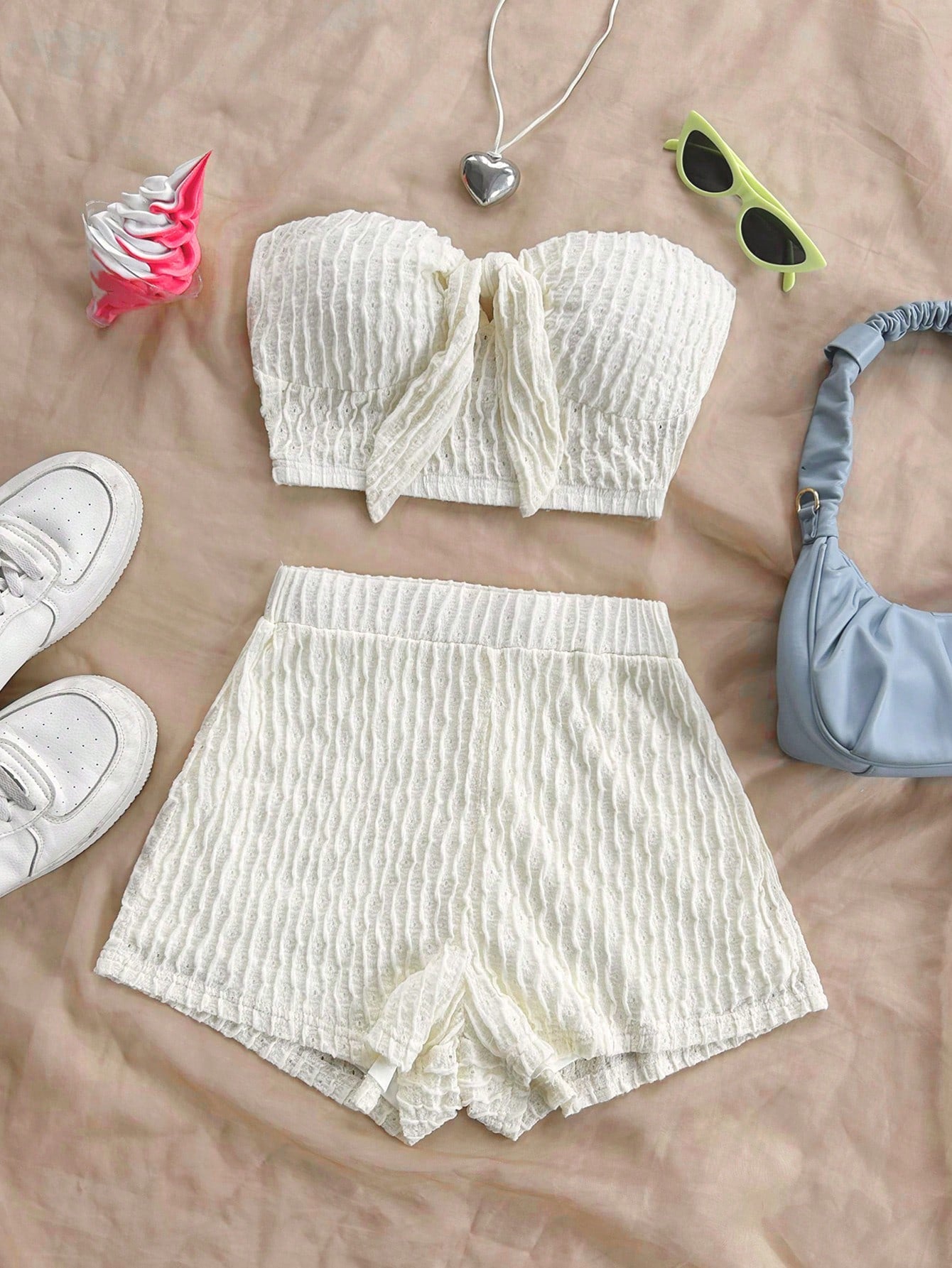 Summer Solid Texture Bandeau Top And High-Waisted Shorts Casual Vacation Two Piece Set