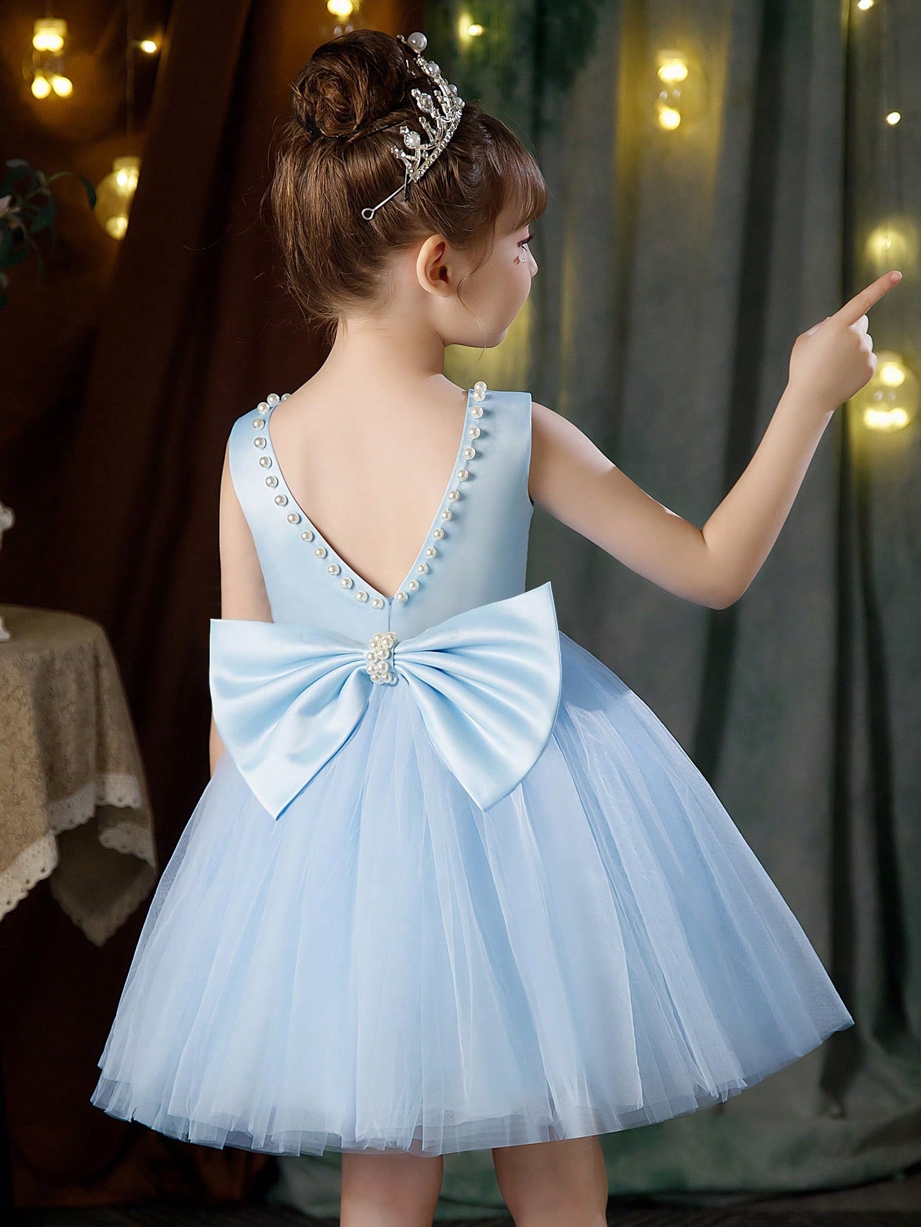 Young Girls Pearl Decorated Bow Tie Deep V Back Princess Dress, Suitable For Birthday Party, Ceremony, Wedding, Flower Girl, Stage Performance
