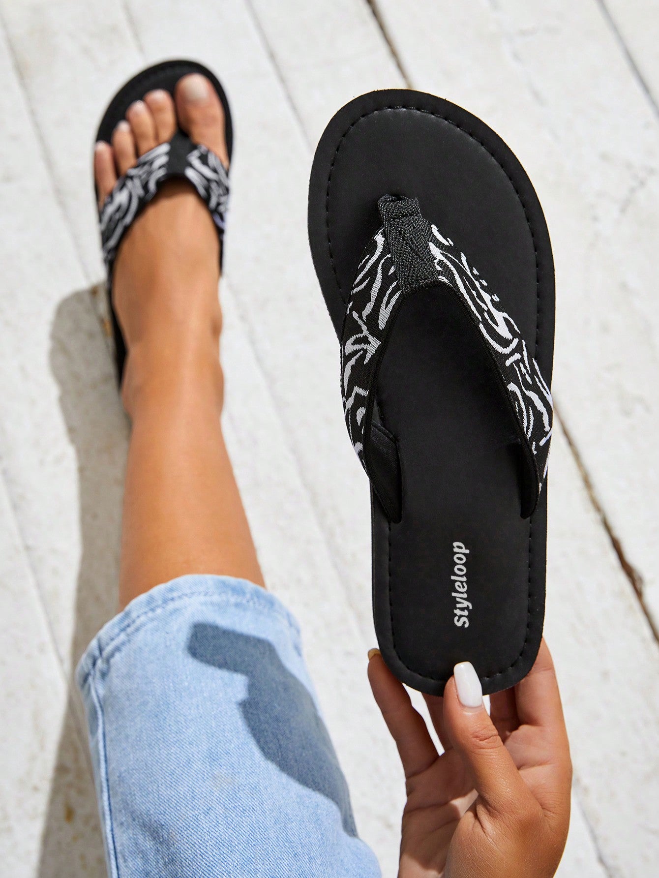 Styleloop Fashion Flip Flops For Women, Embroidery Detail Toe Post Design Slippers For Summer Vacation Shoes Summer Sale Back To School Shoes College Student Shoes Boho Feels Vintage Cottagecore Frenchy Shoes