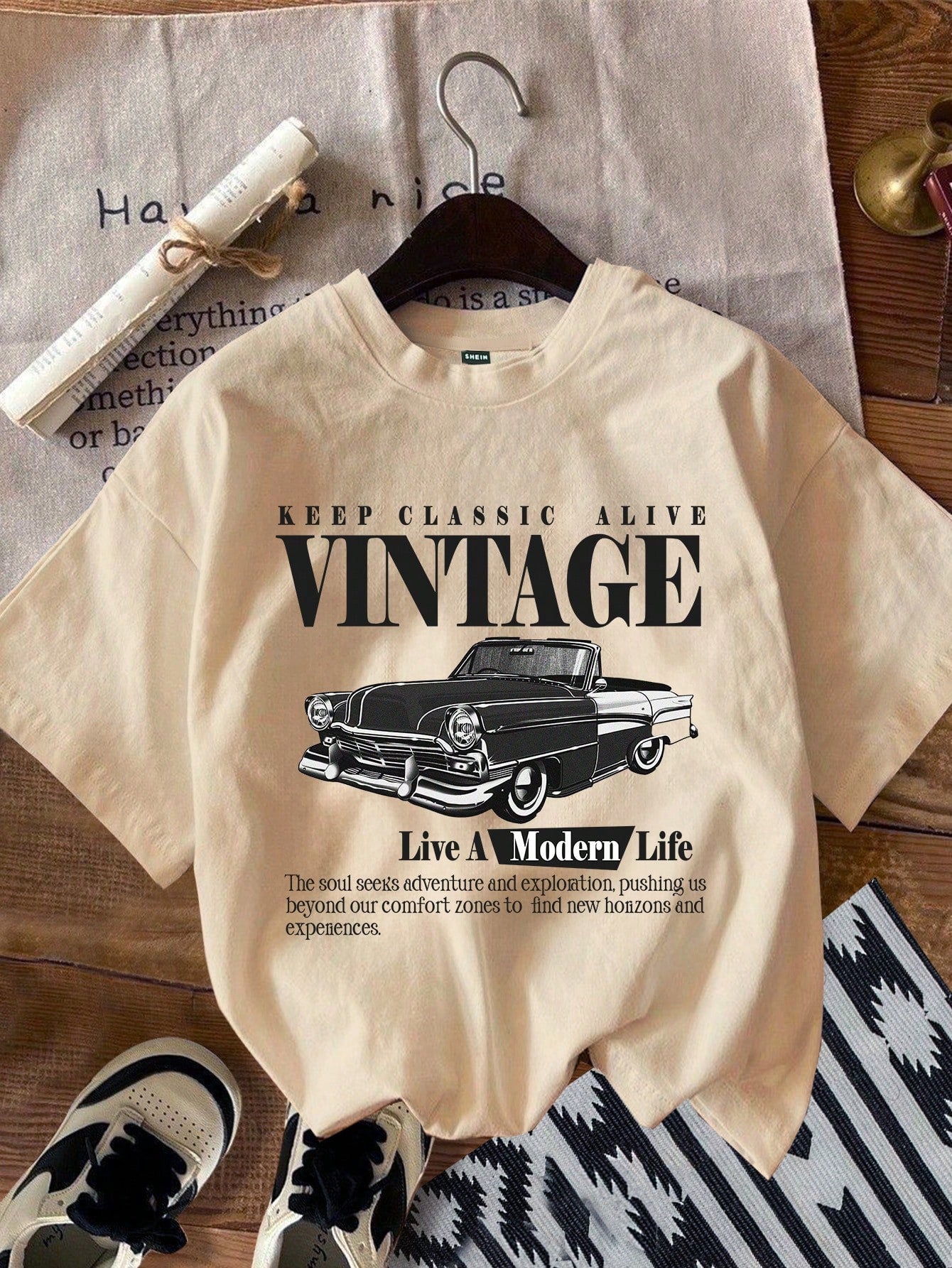 Casual Retro Car Printed White Round Neck Slim Fit Women's T-Shirt, Summer KEEP CLASSIC ALIVE VINTAGE Live A Modern Life The Soul Seeks Adventure And Exploration, Pushing Us Beyond Our Comfort Zones To Find New Horizons And Experiences