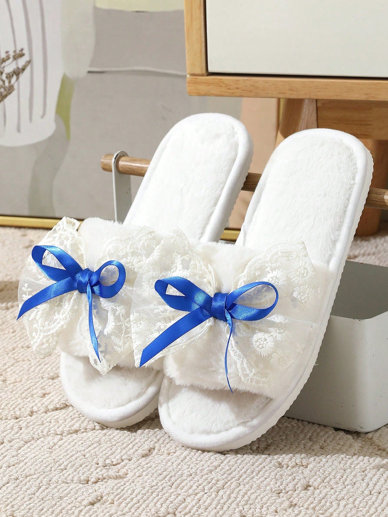 Autumn/Winter Women's Lace Bowknot Slippers, Soft & Warm With Anti-Slip Trendy Design For Indoor Use Or As A Couples Gift