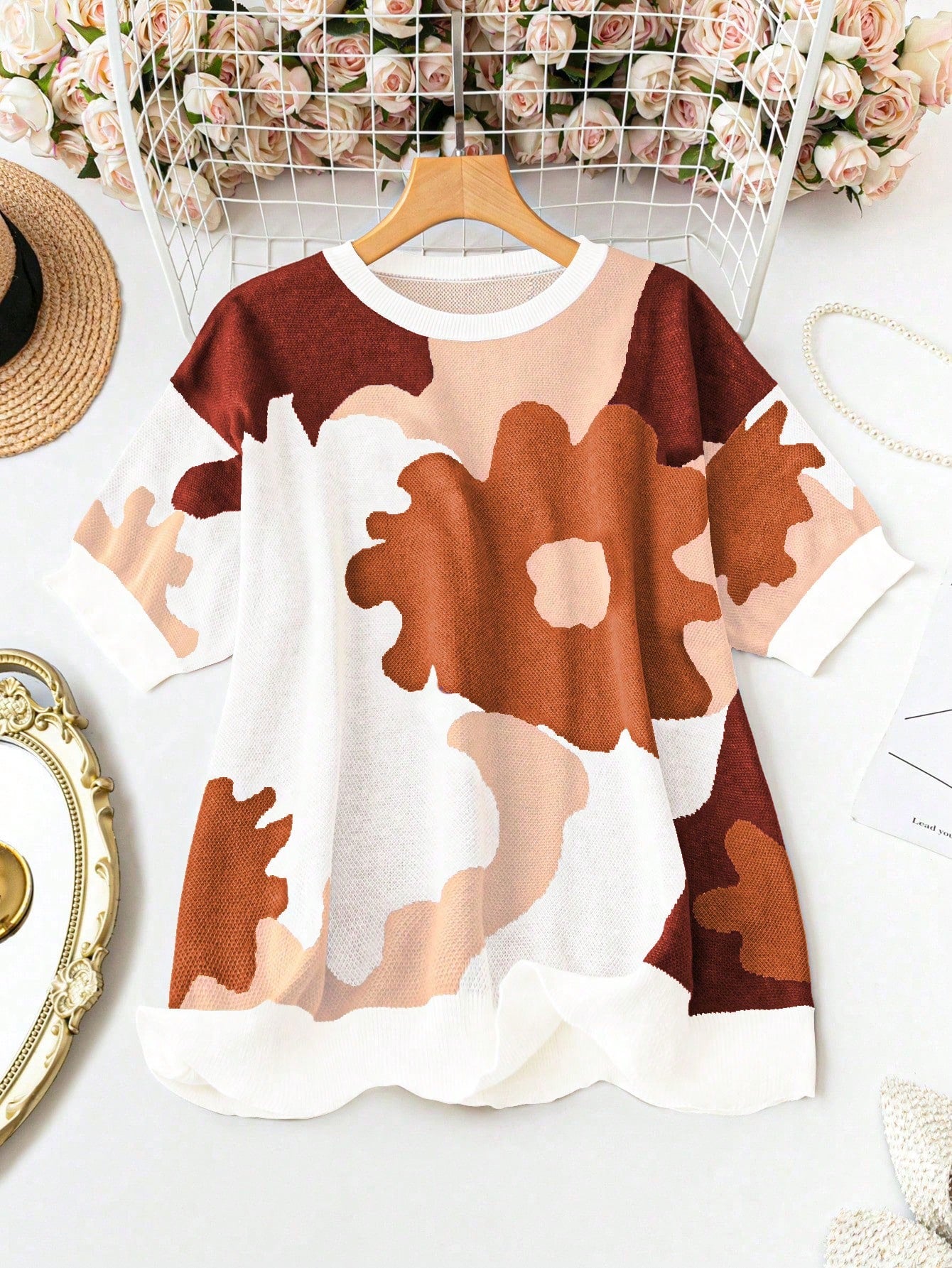 Plus Size Women's Colorful Printed Short Sleeve Knit Top For Daily Wear