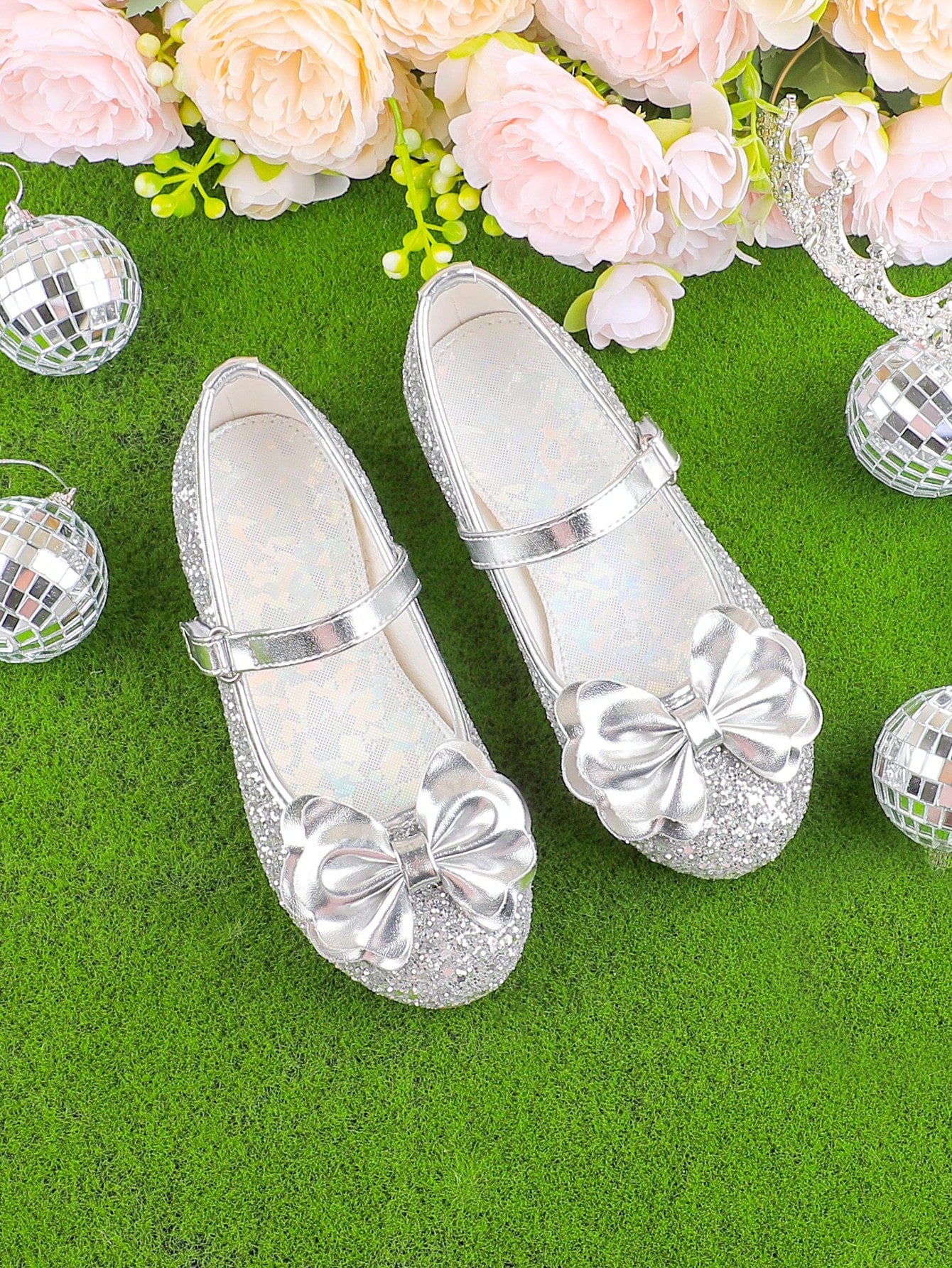 Kids' Flat Shoes With Elegant Champagne Colored Butterfly Decoration For Party